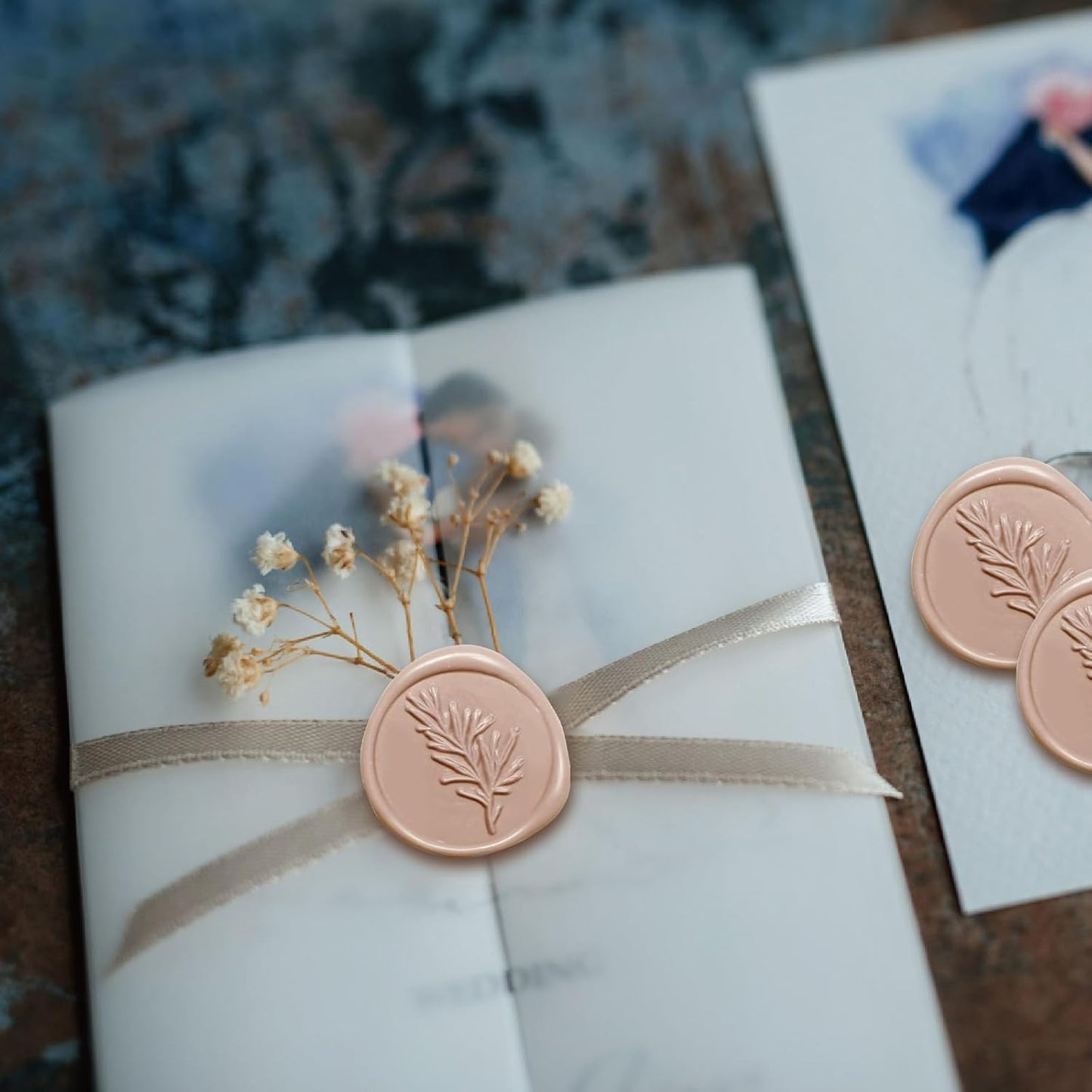 UNIQOOO Latte Coffee Glue Gun Sealing Wax Sticks for Wax Seal Stamp - Great for Wedding Invitations, Cards Envelopes, Snail Mails, Wine Packages, Christmas Gift Ideas, Pack of 8