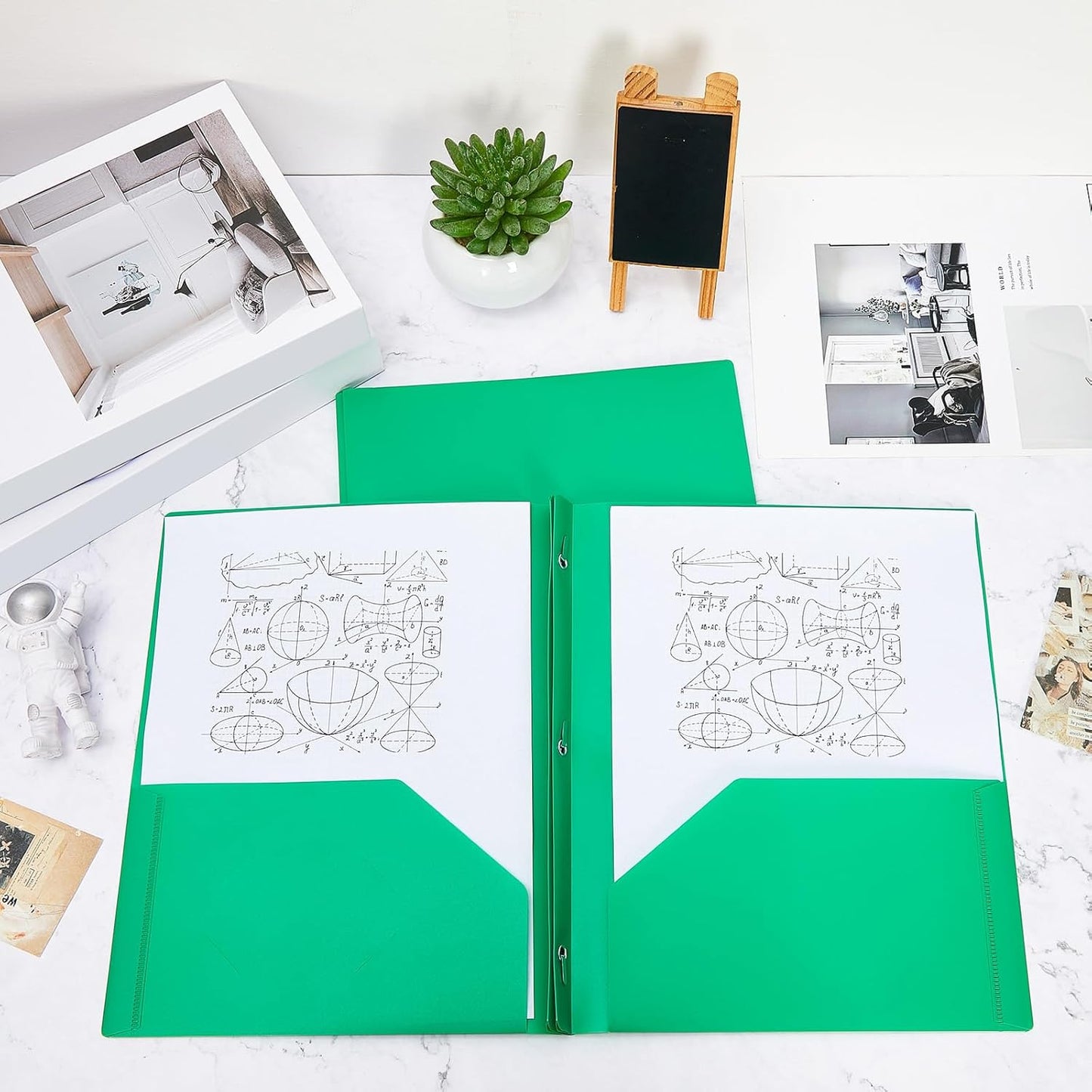 Lincia 100 Pcs Plastic Folders with Pockets and Prong Folders with Prongs 2 Pockets for Office, School for Students, Teachers, Office Workers(Green)