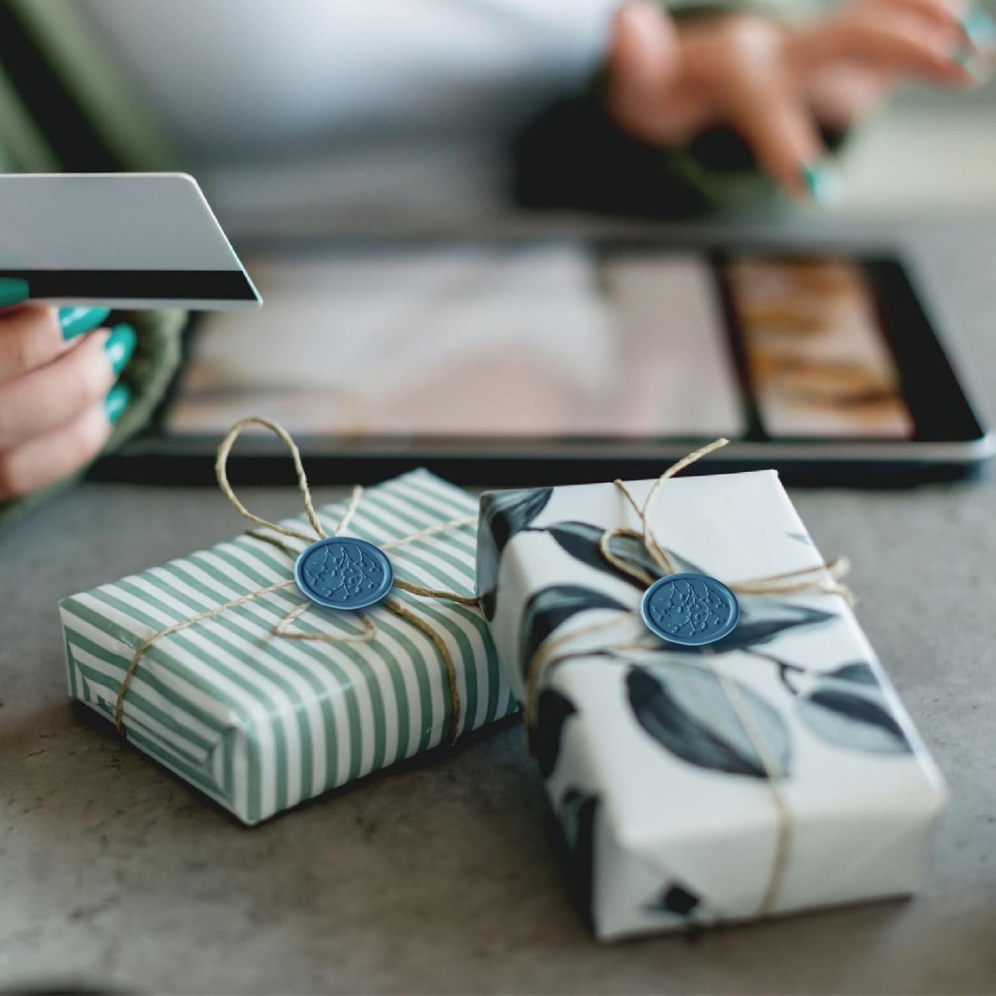 UNIQOOO Jewel Tone Sapphires Teal Blue Glue Gun Sealing Wax Sticks for Wax Seal Stamp - Great for Wedding Invitations, Cards Envelopes, Snail Mails, Wine Packages, Christmas Gift Ideas, Pack of 8