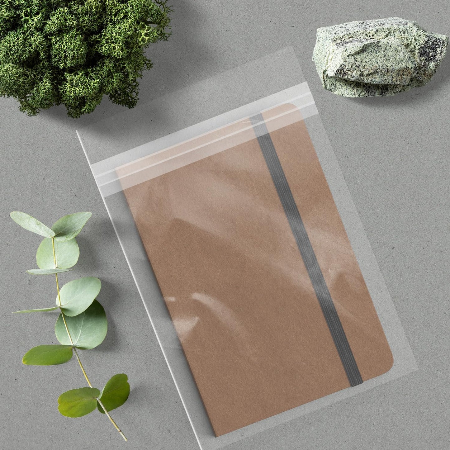 AUEAR, 9"x11" (100 Pack) Clear Plastic Sleeves - Acid Free 1.6Mil Crystal Resealable Bags -Fit for 8.5x11 Photos, Art Prints, Pictures, Papers