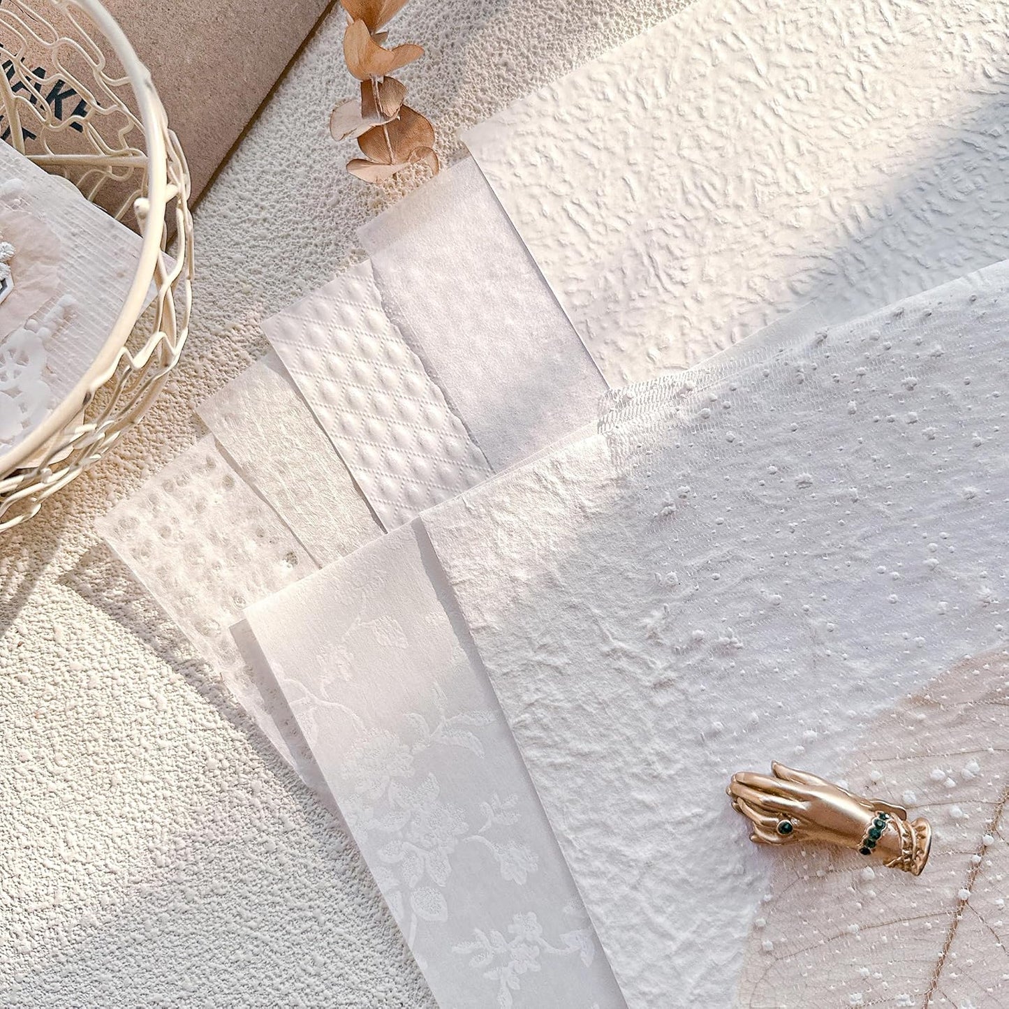 Aromoty 30 sheets Textured Scrapbook Paper&Mesh Fabric set - A4 Large Craft Mulberry Special Paper Mix for Scrapbooking White Junk Journal Supplies Card Materials Wedding Collage, 11.7x8.3 Inches