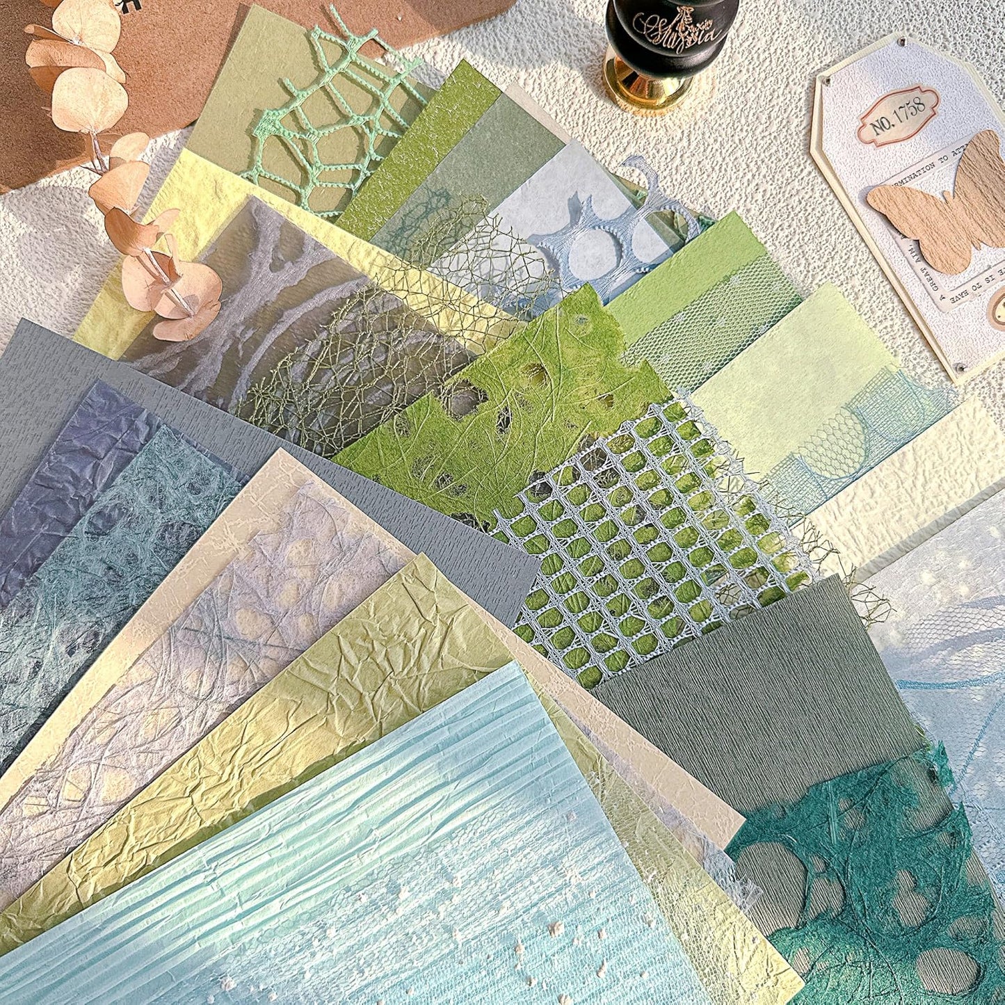 Aromoty 30 sheets A4 size Textured Scrapbook Paper&Mesh Fabric set - Large Handmade Craft Mulberry Special Paper Mix for Scrapbooking Junk Journal Supplies Card Materials Collage, 11.7x8.3 Inches